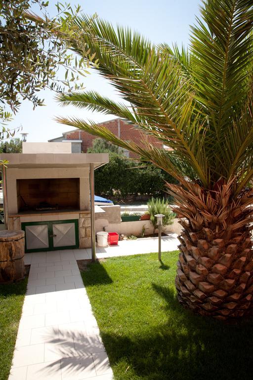 Apartment Adriana Povljana Esterno foto