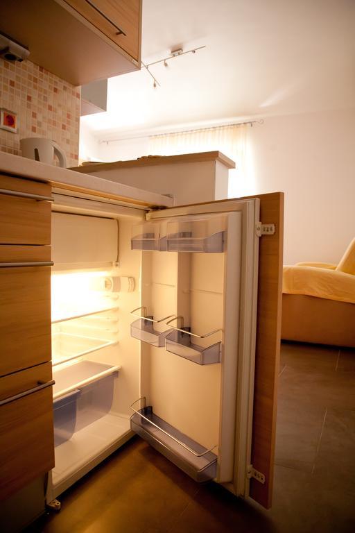 Apartment Adriana Povljana Esterno foto